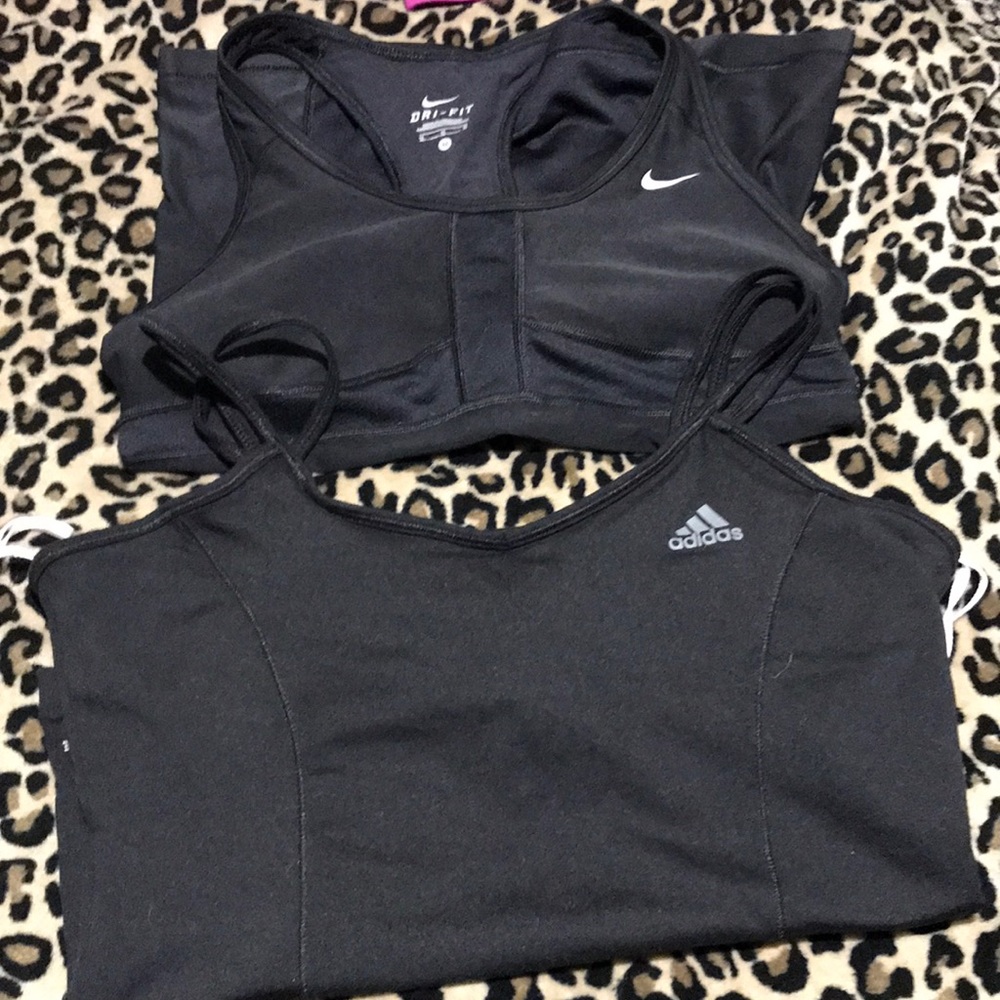 Women’s workout top lot med